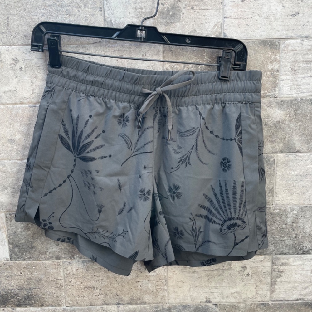 ❤️ ATHLETA PALM TREES DRAWSTRING SHORTS SIZE 2 - Picture 2 of 5